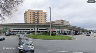 Armazém c/ 145m² c/ Estacionamento - Areosa (Centro) - Grande imagem: 3/9
