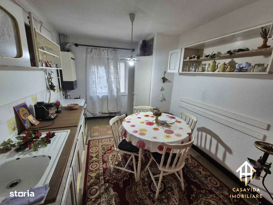 Apartament de vanzare – 2 camere, etaj 2,Spl. Tineretii-4