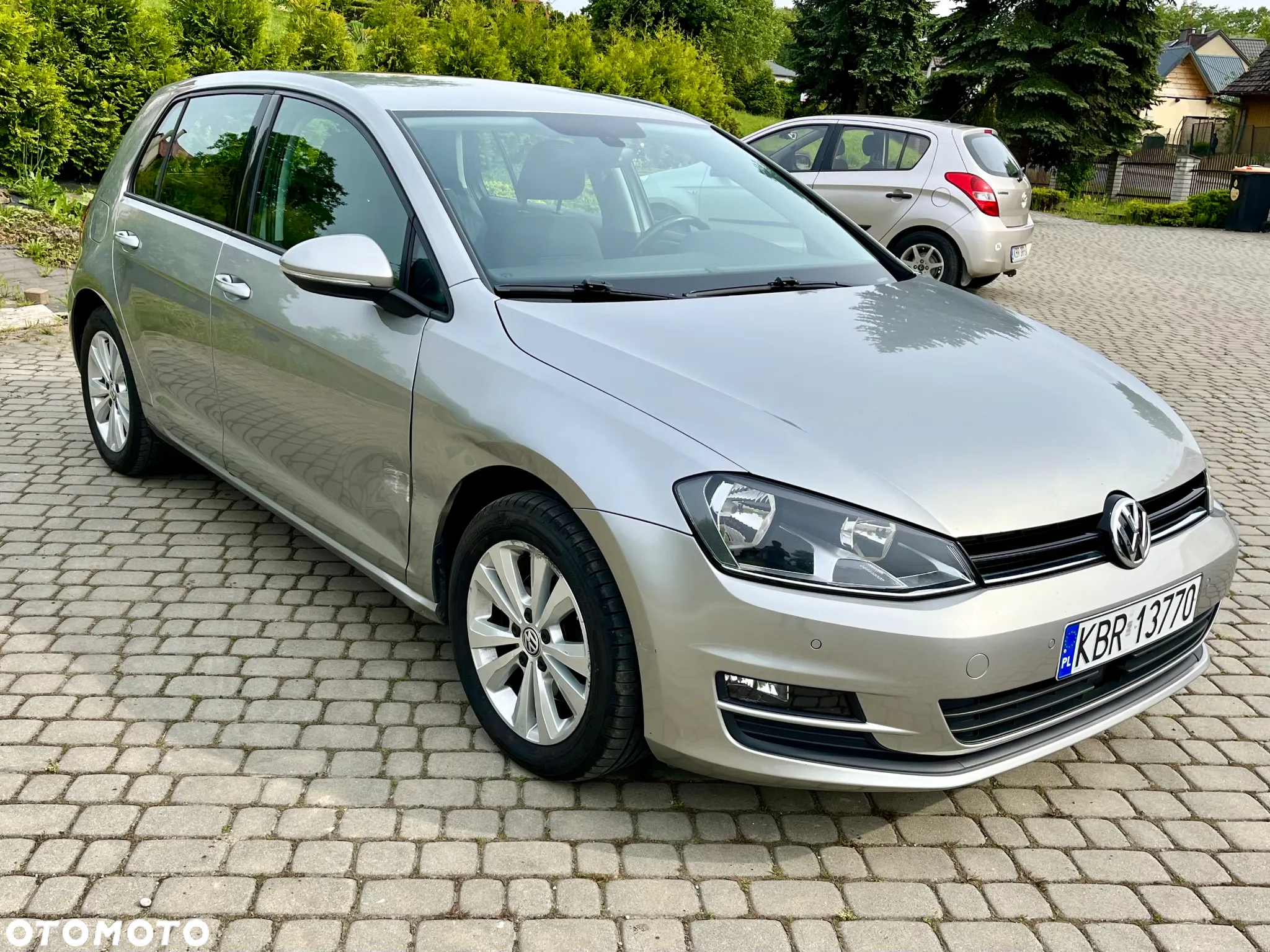 Volkswagen Golf 2.0 BlueTDI DSG Comfortline - 4