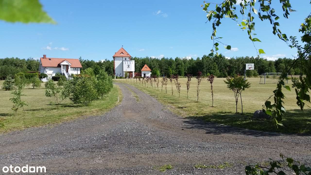 Dom w Garbiczu z działką 5515 m kw. nad jeziorem-11