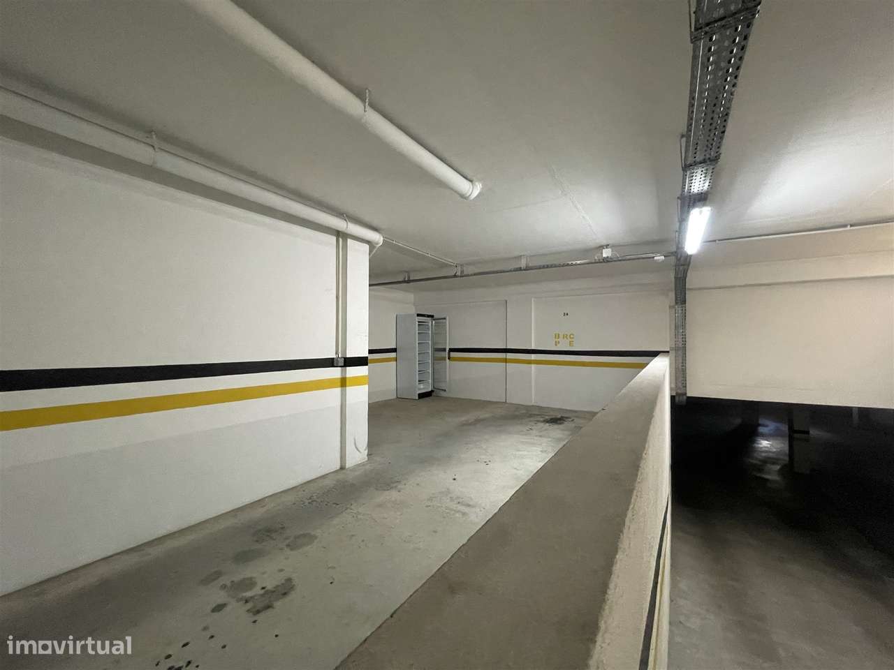 Apartamento T2 + 1 / Garagem  / Terraço / Vista  Mar / Nazaré / Leiria-25