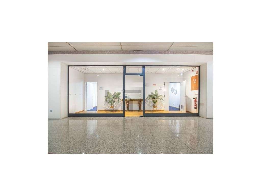 Loja / Escritório para Arrendamento no Parque Oceano, Santo Amaro d... - Grande imagem: 2/13