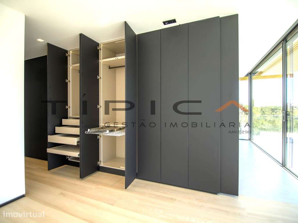 Moradia LUXO Condomínio Privado-31