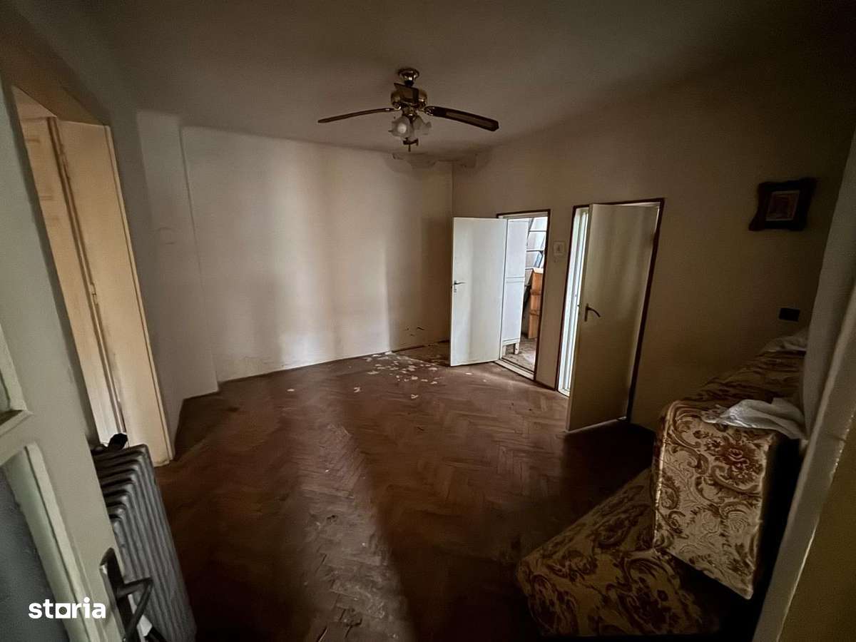 Casa 2 camere + 213 mp teren Titulescu - Imagine principală: 5/8