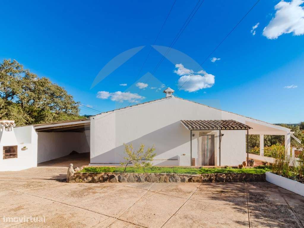 Moradia Tradicional Algarvia com 3 Quartos em Querença - Grande imagem: 4/19