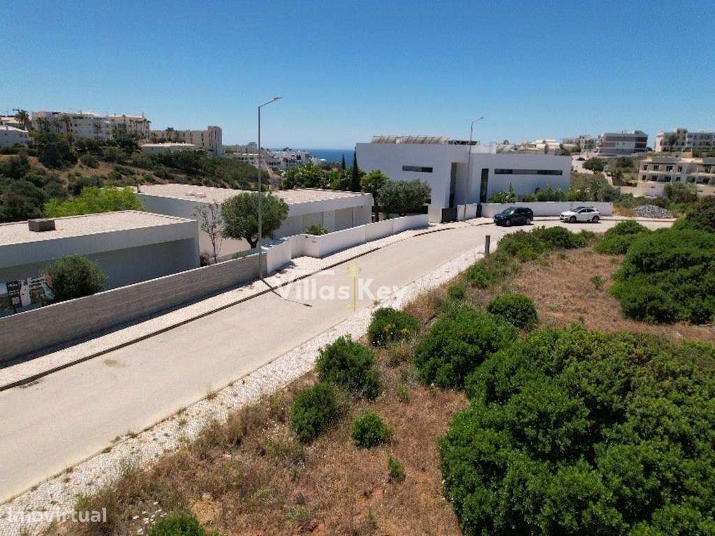 Terreno com 1255 m2 para construção de uma moradia com 230 m2, cust... - Grande imagem: 2/16