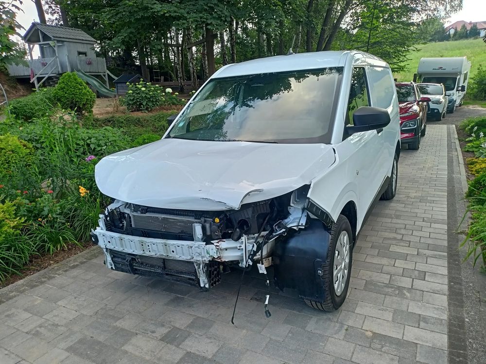 Ford Transit Courier 2024
