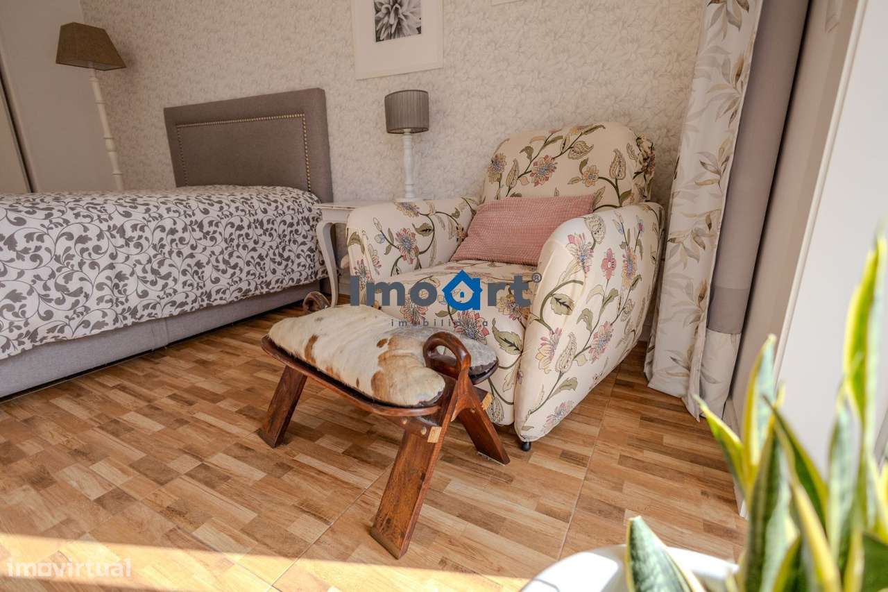 T2 RENOVADO COM VARANDA EXCECIONAL NA PRELADA !-47