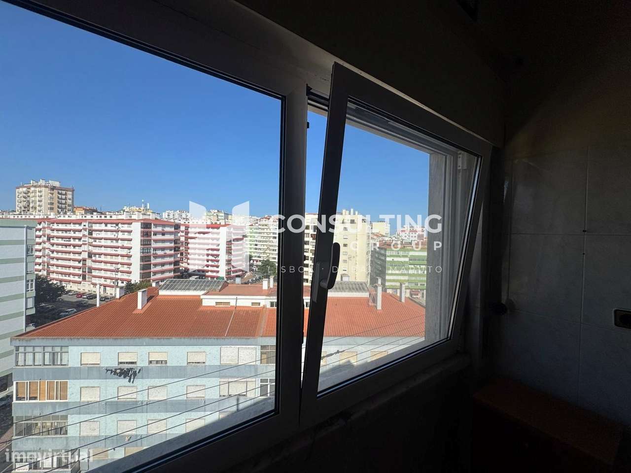 Apartamento T2 Venda em Mina de Água,Amadora-22