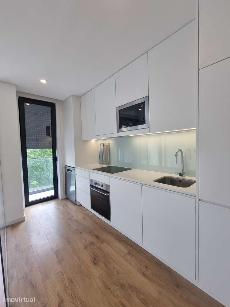 TO C/ Novo - Próximo do Hospital de São João, Pedrouços-7