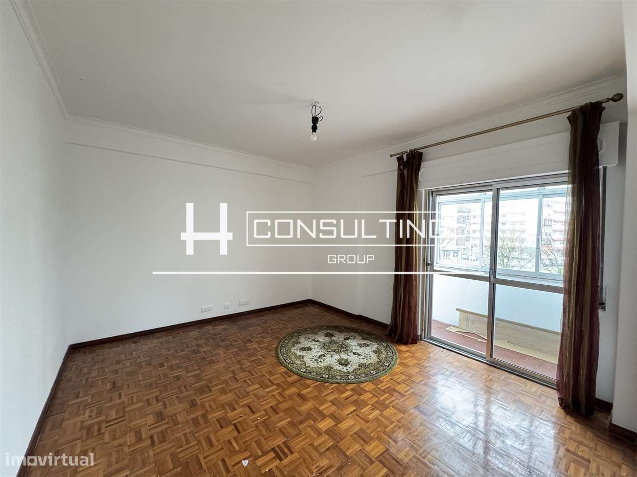 Apartamento T3 Venda em Mina de Água,Amadora-35