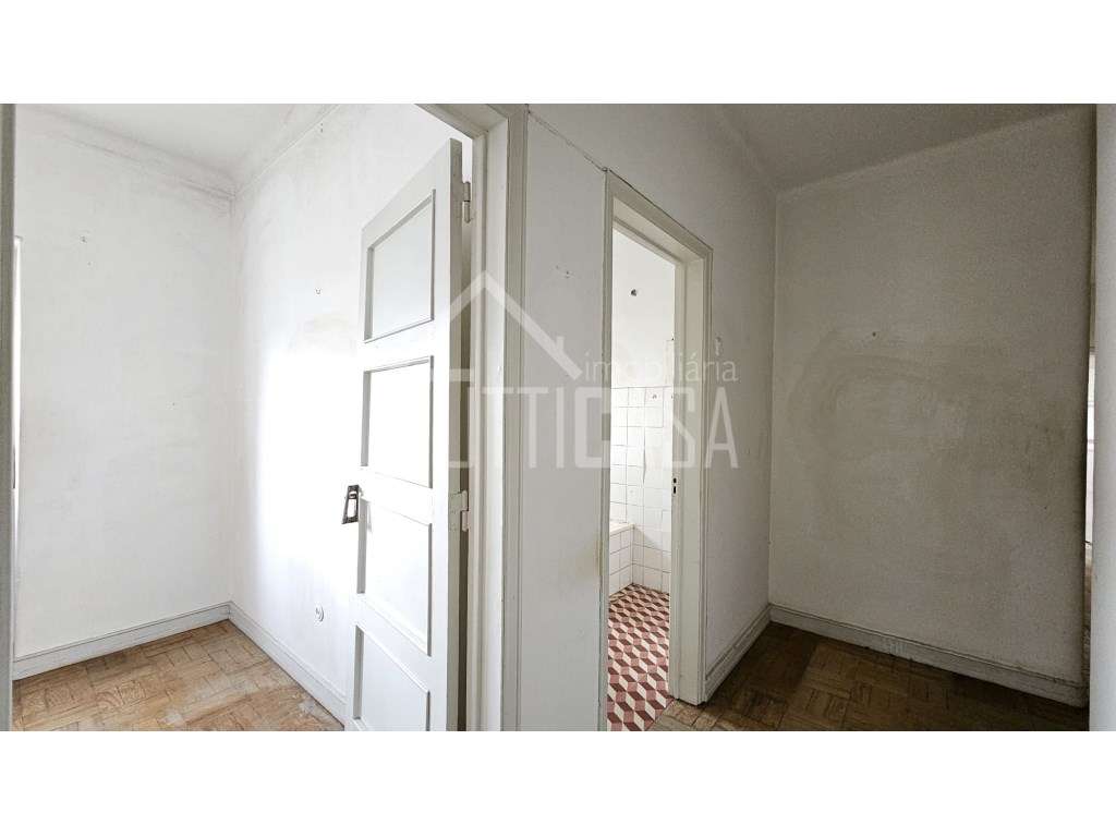 Apartamento T2 na Venda do Pinheiro-9