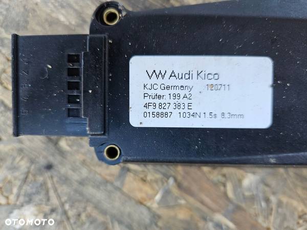 AUDI A4 A6 ZAMEK DOCIĄG KLAPY 4F9827383E - 2