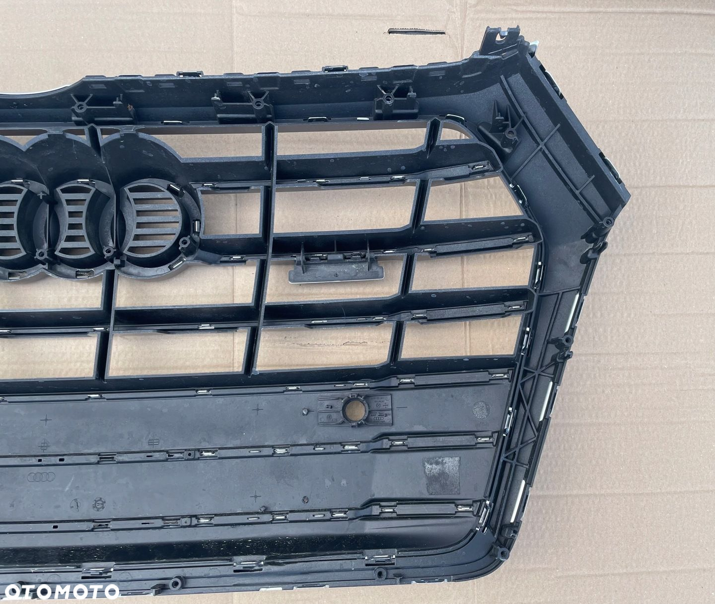 AUDI Q5 II 80A S-LINE GRILL ATRAPA - 6