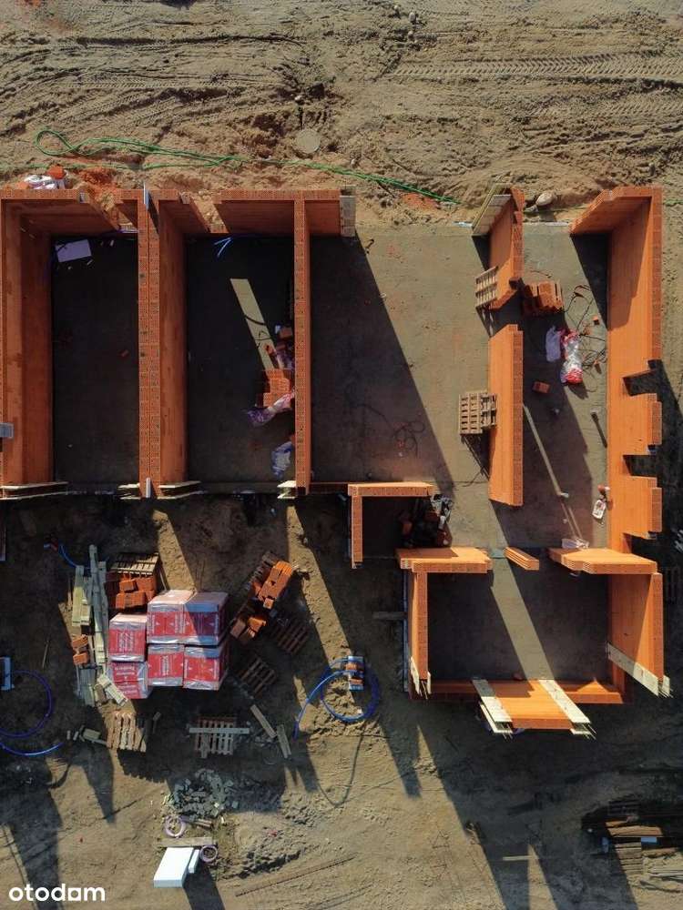 Bliźniak bezpośrednio przy lesie ,kolejny etap!!!! - Pełny obrazek: 4/9