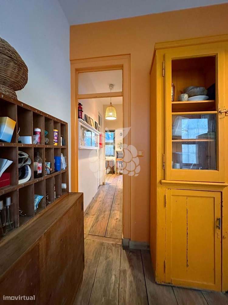 Prédio / Moradia com 2 andares, com projecto-32