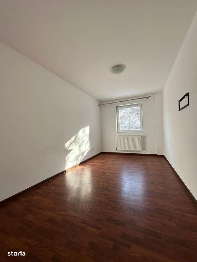 Apartament 3 camere, bucătărie separată, 1 etaj .. 91900 euro-13
