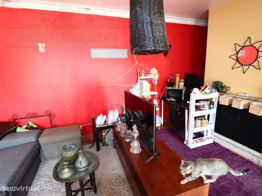 Moradia T4 com Logradouro e Garagem-13