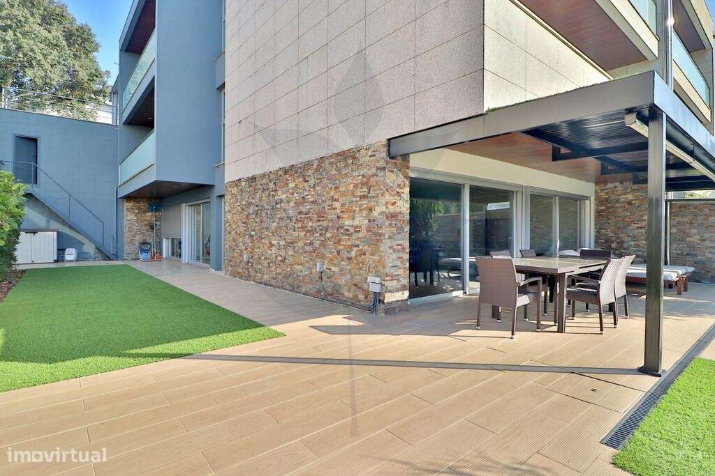 Venda Moradia Geminada Palmeira T4-49