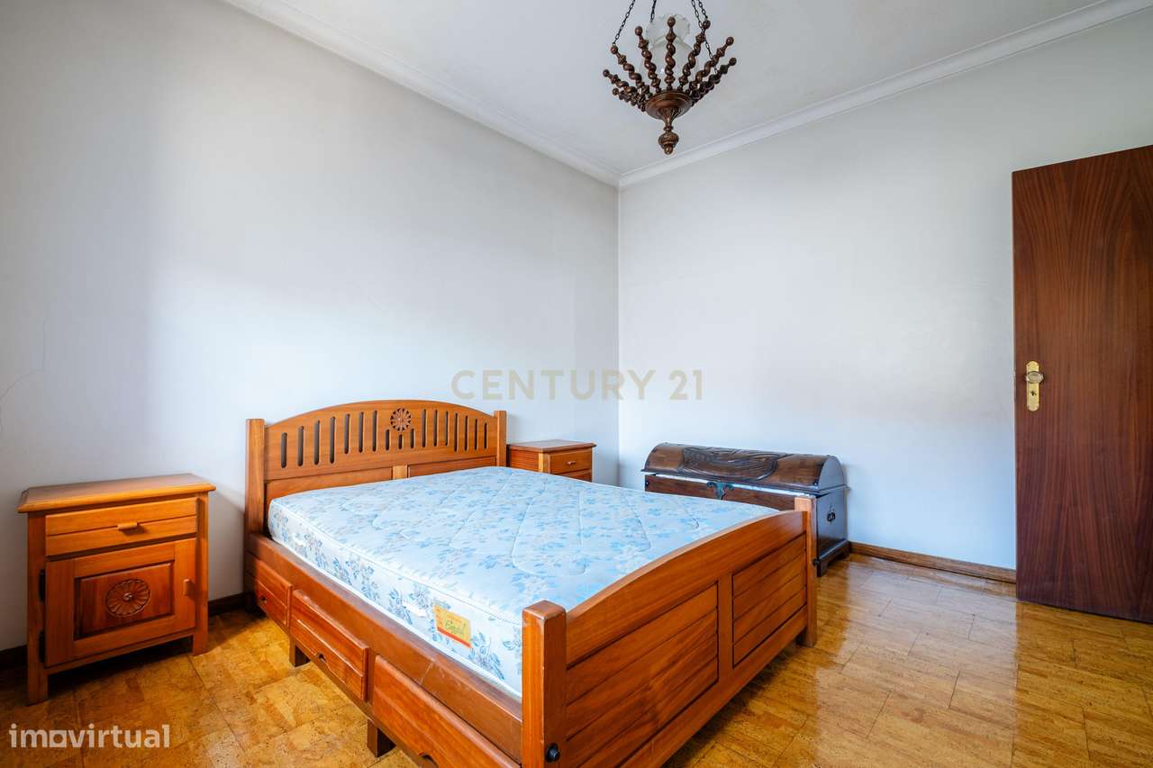 Moradia para recuperação em zona central de Rio Tinto-7