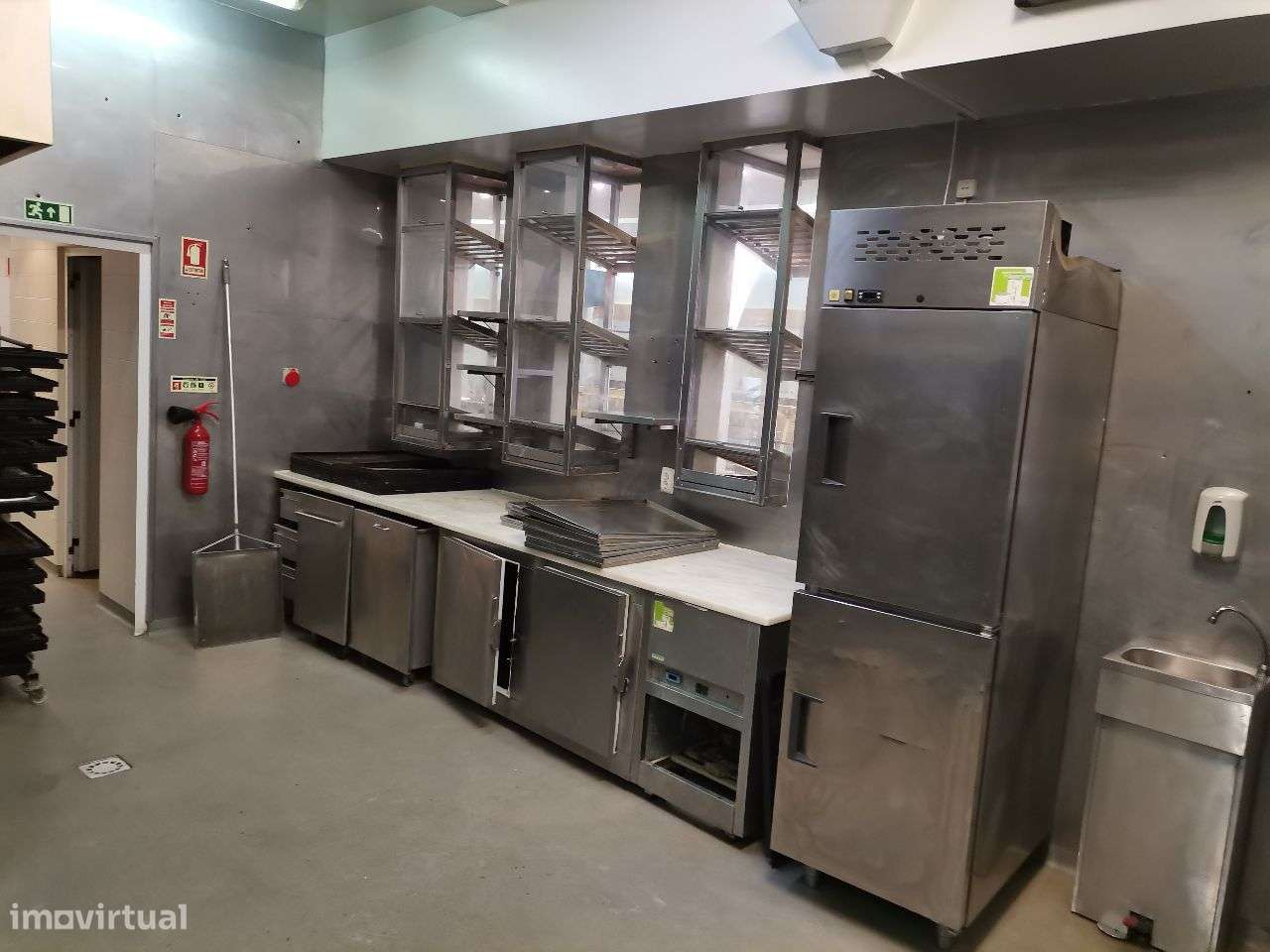 LOJA VENDE Restauração, Equipado, ou outro ramo de atividade-11