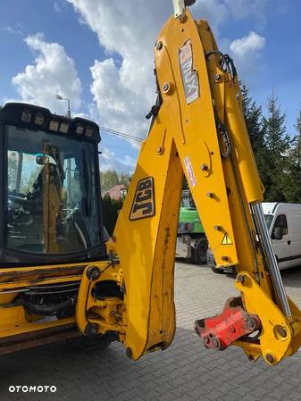 JCB 3CX Contraktor PLUS - 8