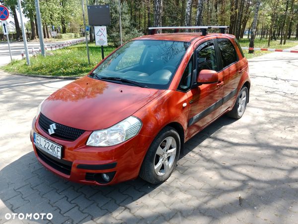 Suzuki SX4 1.6 Comfort Plus - 1