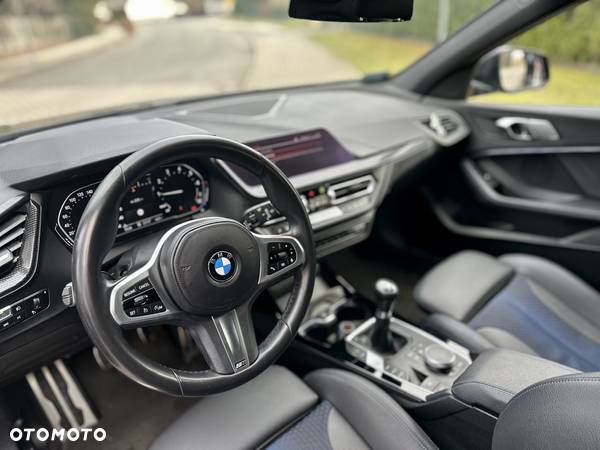 BMW Seria 1 118i M Sport - 22