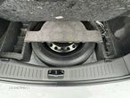 Ford Kuga 2.0 TDCi 2x4 Titanium - 16