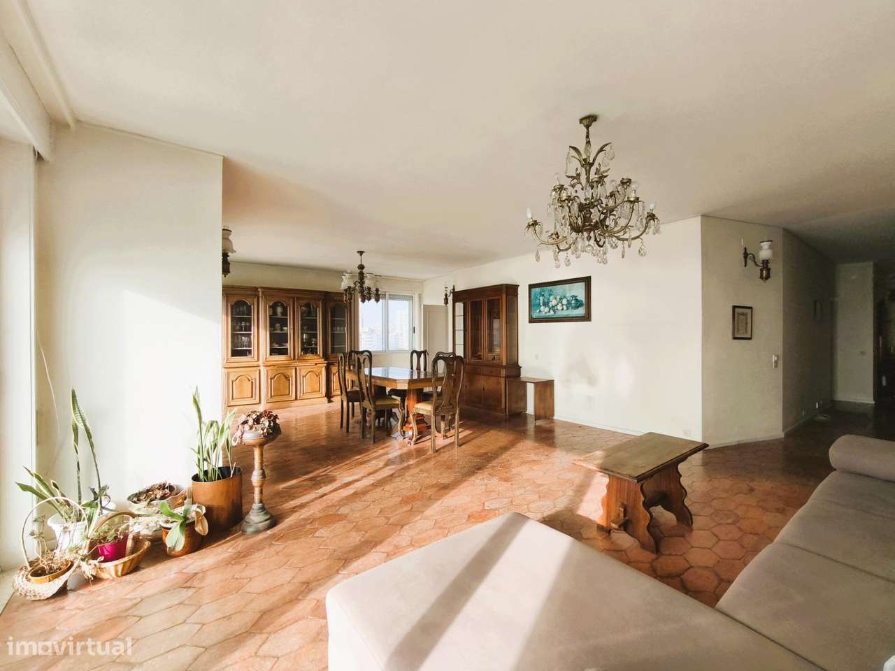 Apartamento T6 (primeira linha de mar) - Grande imagem: 3/26