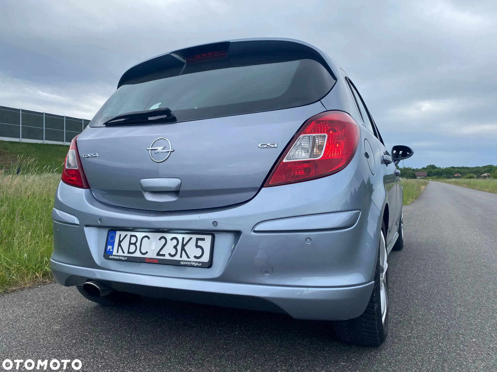 Opel Corsa 1.6T GSI - 10