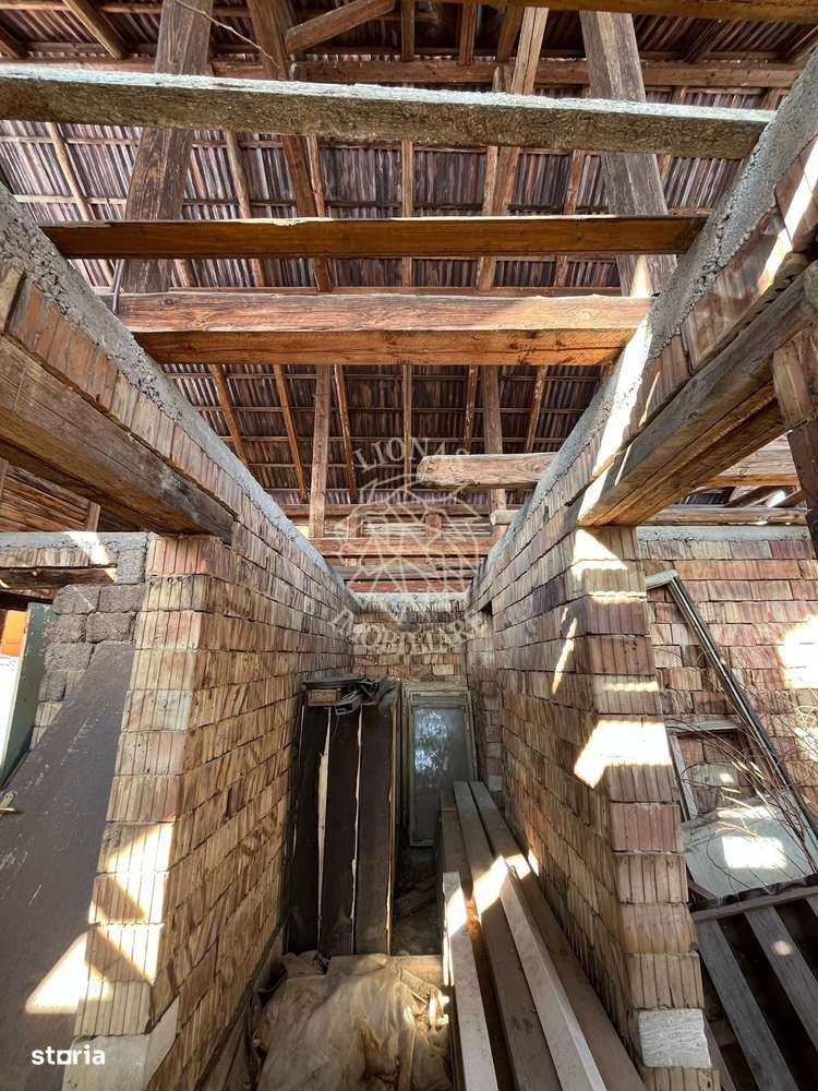 Casa la rosu-Zona Bistrita Bargaului-Teren-700mp - Imagine principală: 4/7