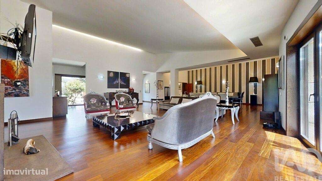 Casa / Villa T4 em Associação de Freguesias do Vale do Neiva de 489,00 - Grande imagem: 4/27