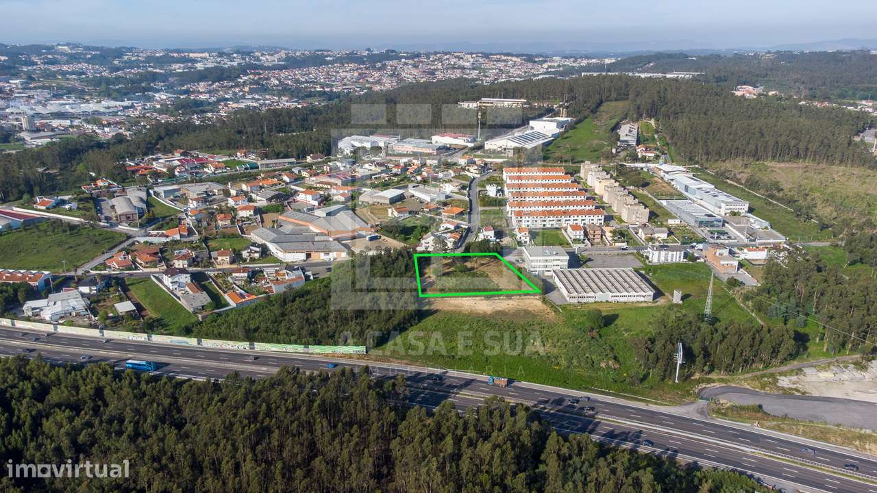 Venda conjunta de 2 terrenos urbanos em Rio Meão, S.M. Feira-16