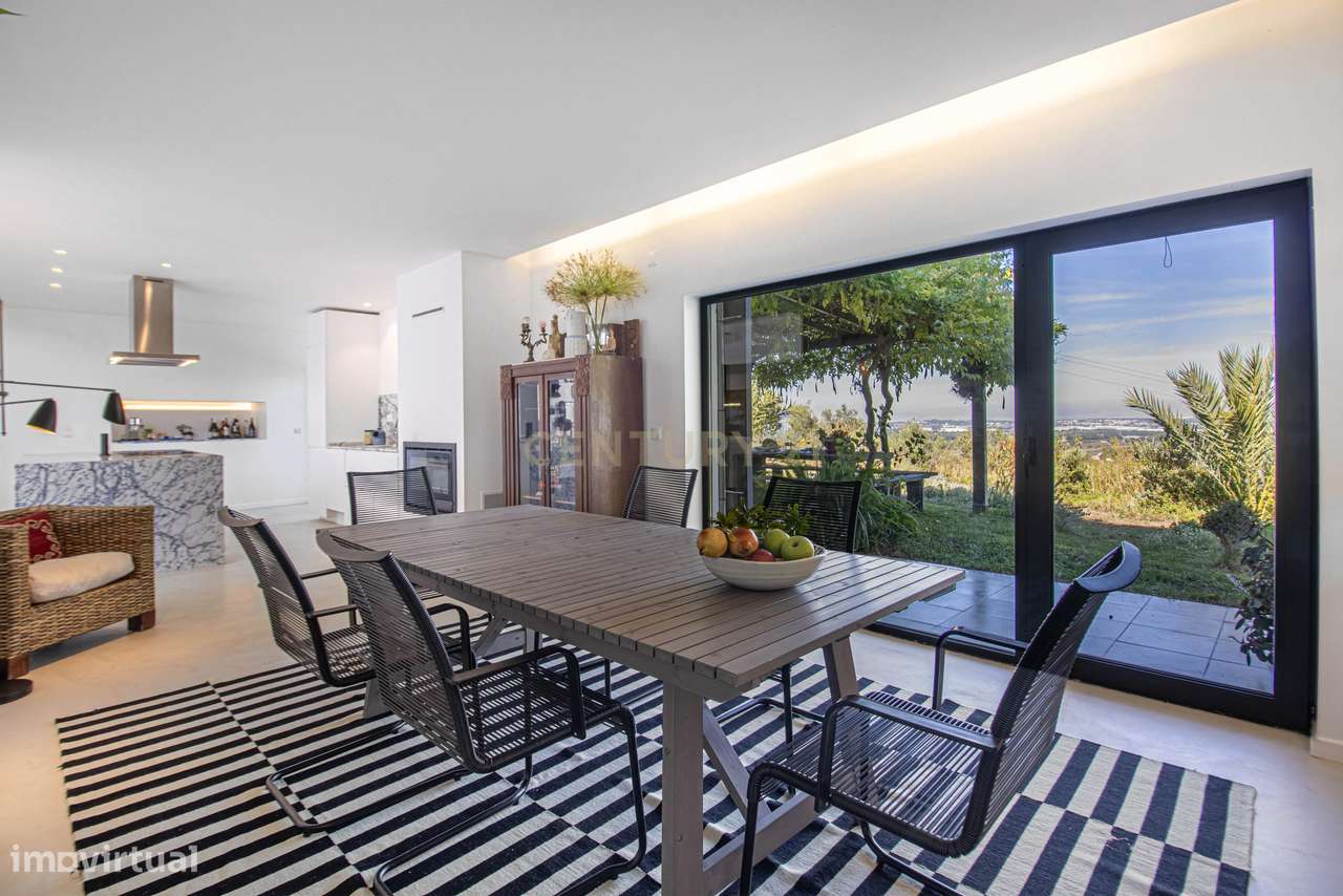 Quinta na Arrábida com moradia T5 de 364 m2 em lote de 13 520 m2 Onde-9