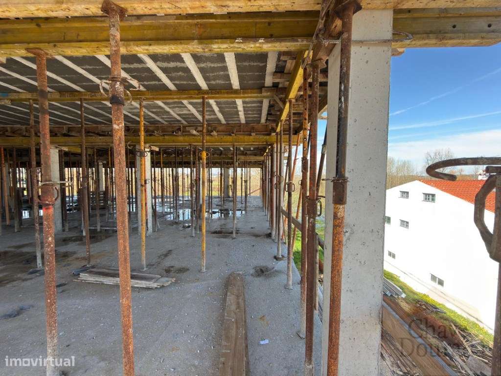 Apartamento T3 com garagem e logradouro, na Mealhada - Grande imagem: 5/34