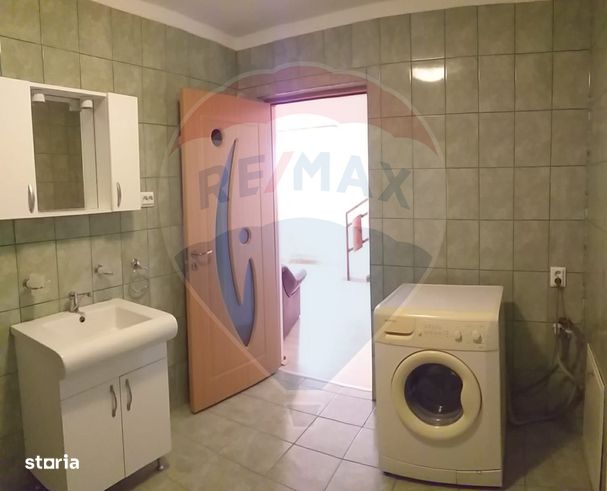 Casă / Vilă cu 5 camere de vânzare-5