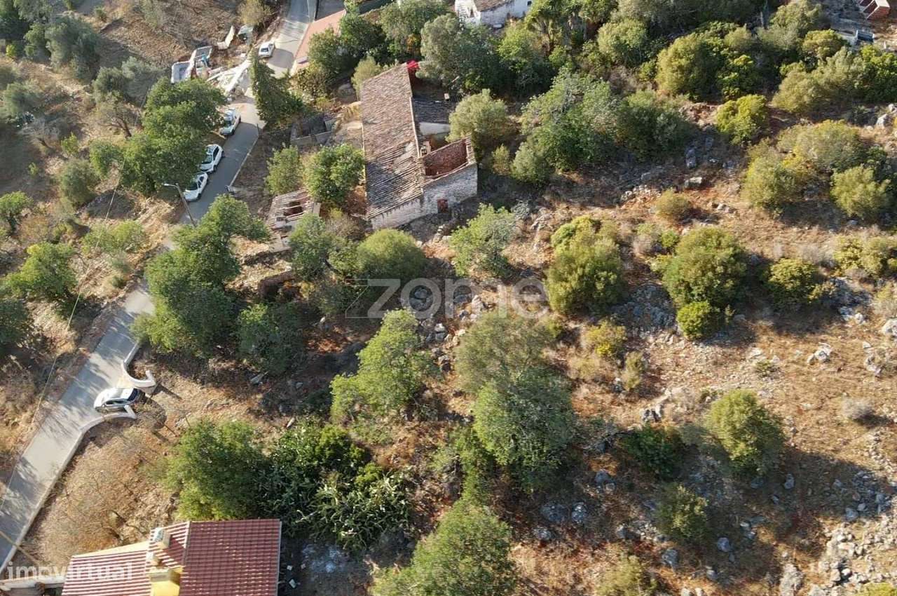 Moradia em Messines de Cima inserida em lote de 2.560m2. - Grande imagem: 4/32