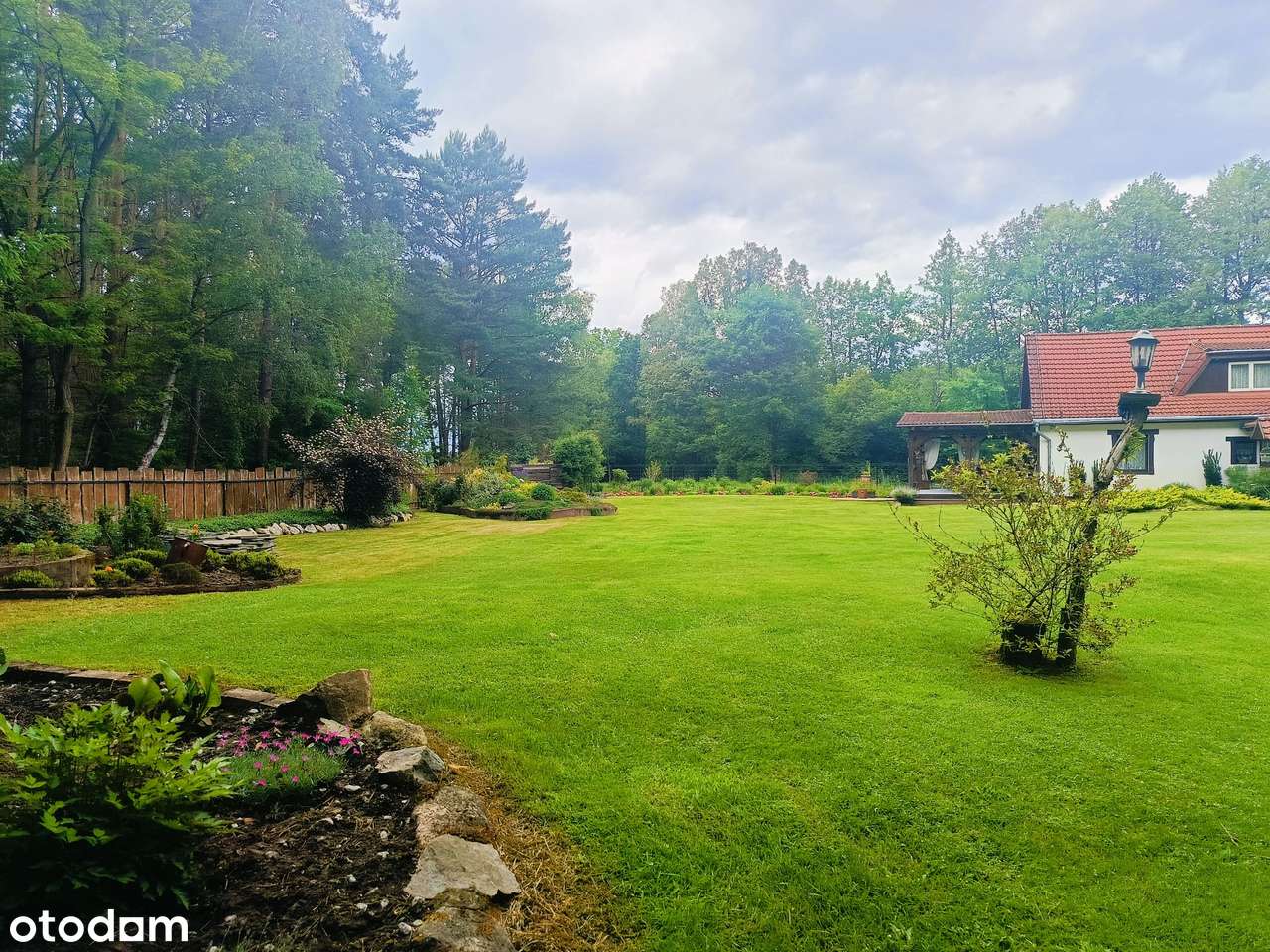 Stylowy dworek w środku lasu - Pełny obrazek: 5/20