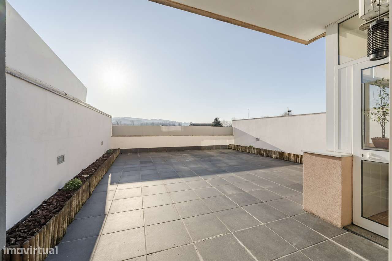 Apartamento T3 com terraço em Frossos, Braga - Grande imagem: 2/37