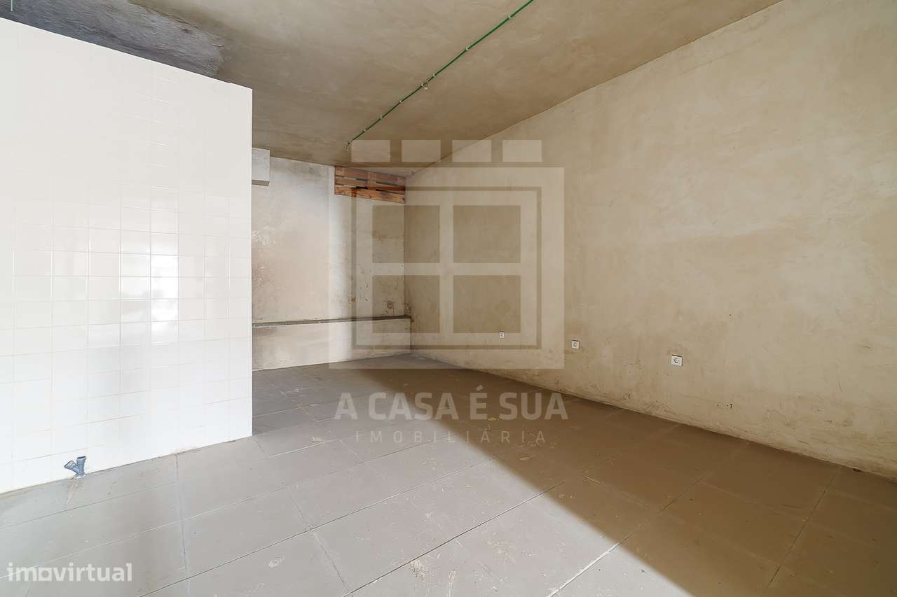 Prédio (11 habitações e 1 comércio) em Zona Histórica do Porto - Grande imagem: 4/53