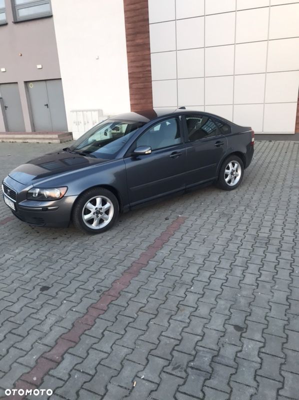 Volvo S40