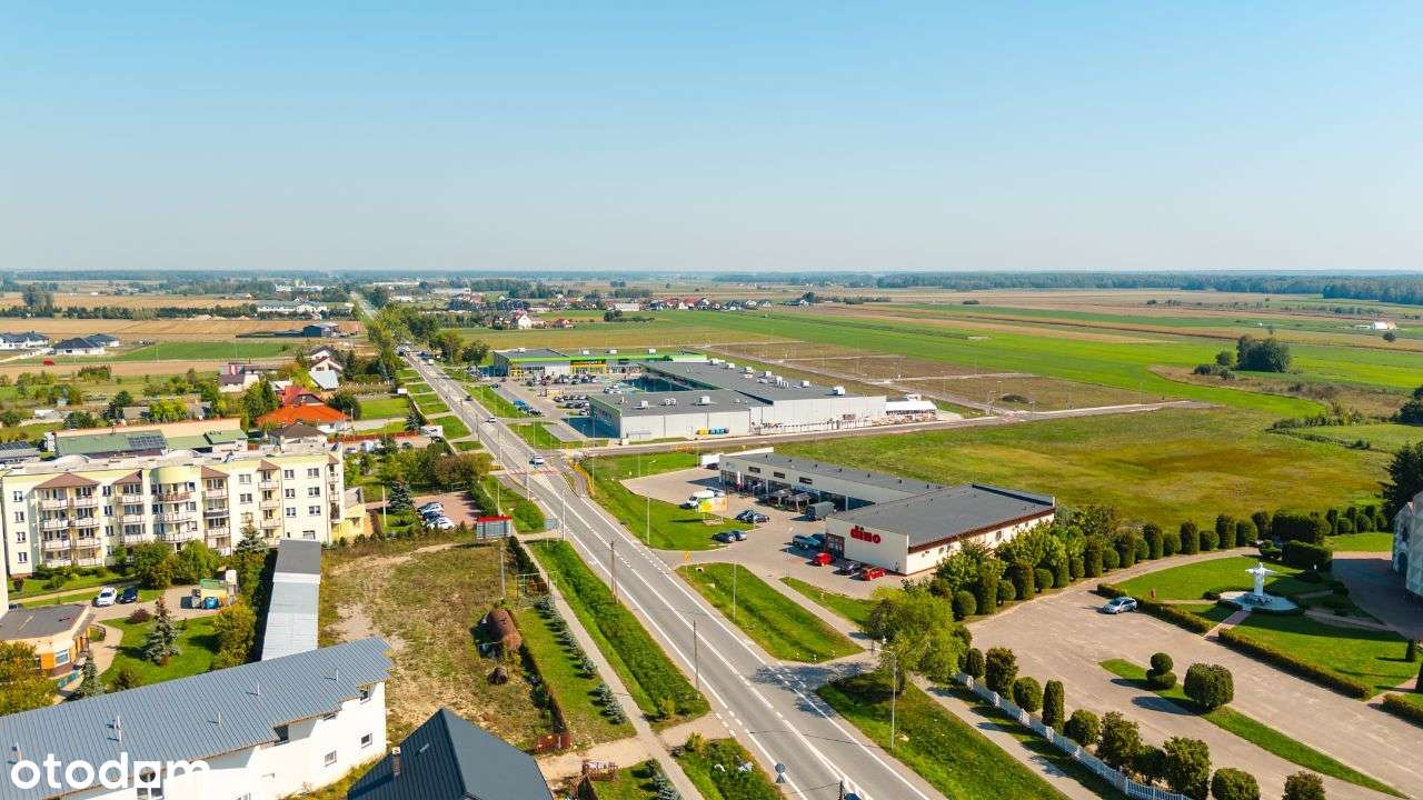 Lokal w parku handlowym obok marketu Dino - Pełny obrazek: 4/8