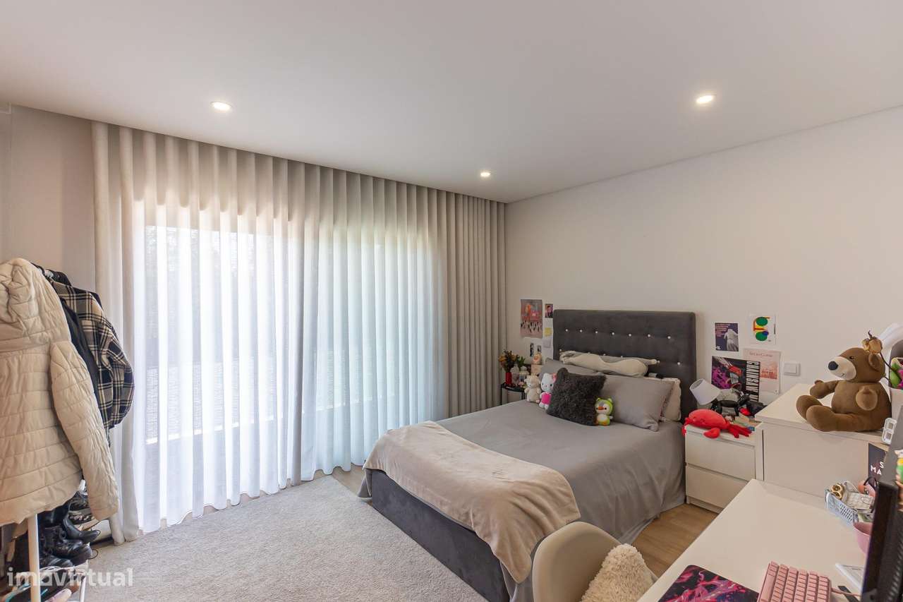 Moradia T3 em Lousada | Terraço e Garagem - Grande imagem: 4/55