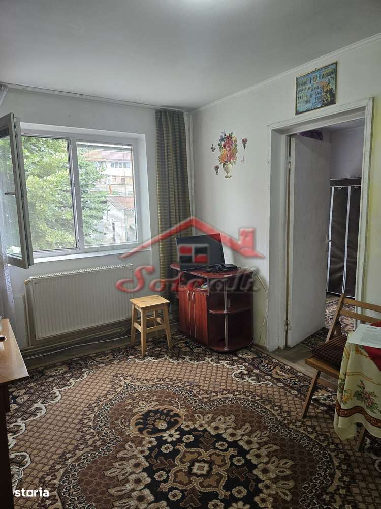 Apartament 2 camere etaj 1/4 Campina zona semicentrala-7