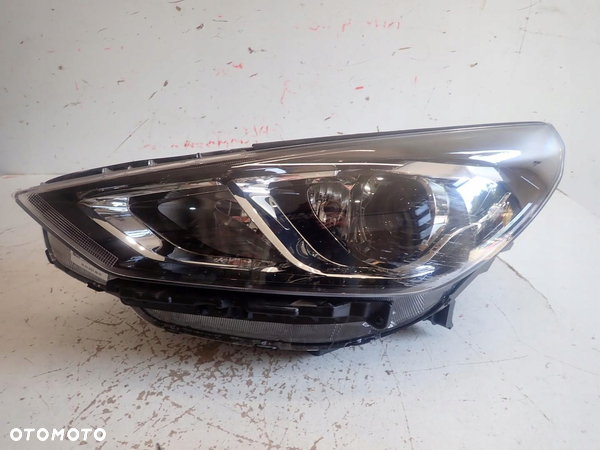 Lampa przód przednia lewa HYUNDAI I30 III LIFT 20- - 1