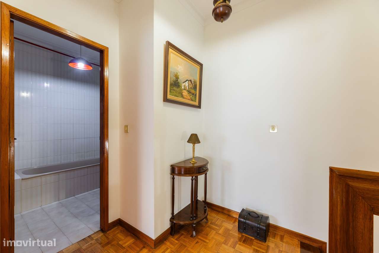 Apartamento T2 Duplex, em S. Vicente - Braga-22