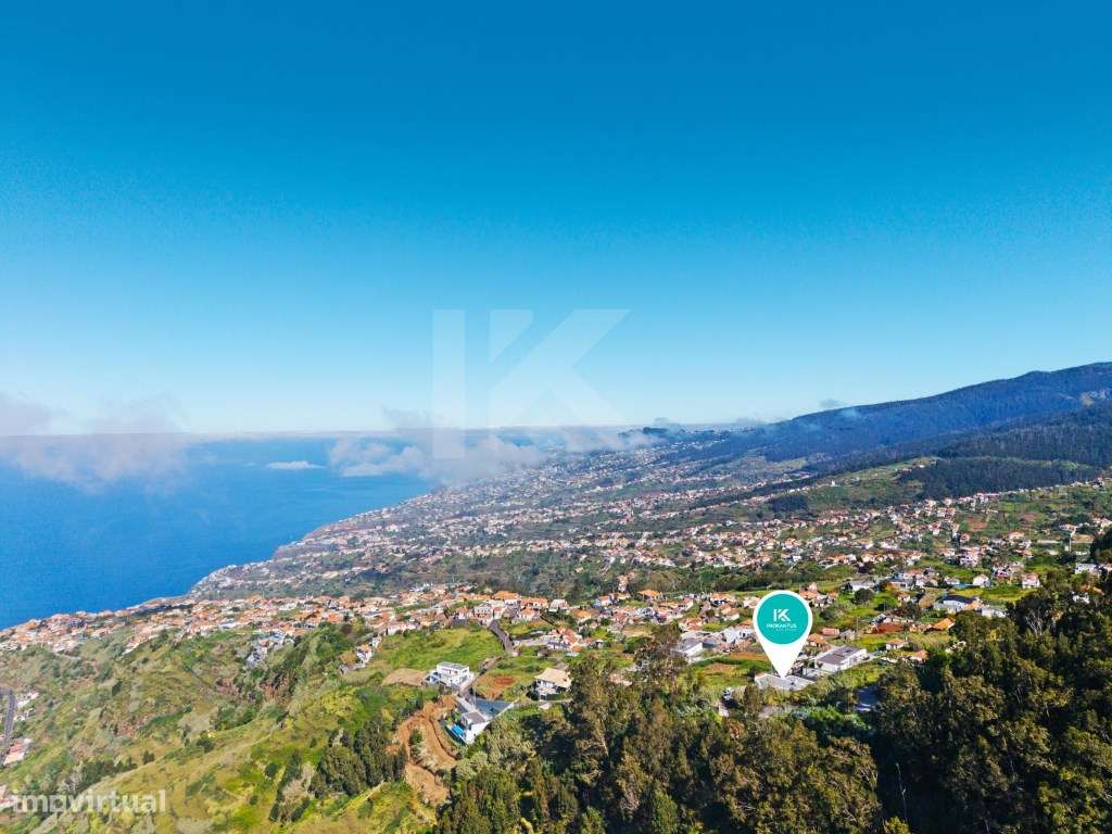 Moradia T3 com Piscina e Vista Mar no Arco da Calheta-44