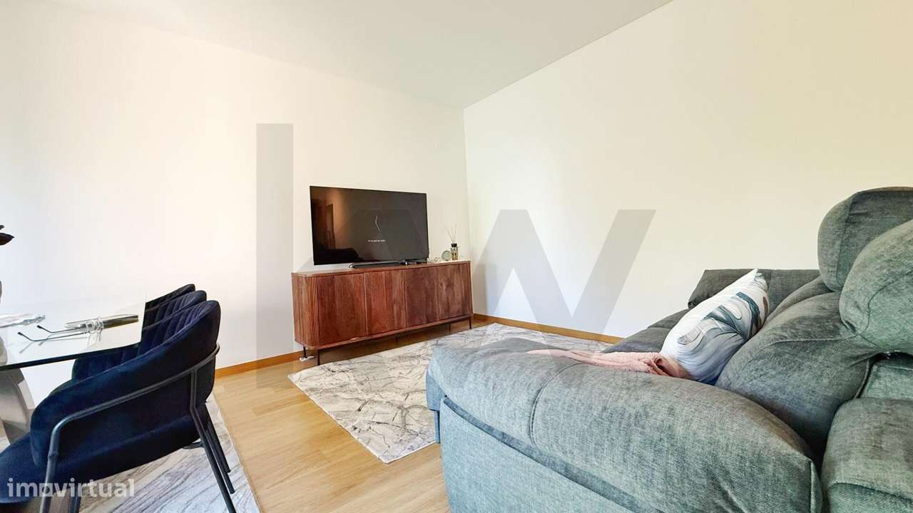 Apartamento T1 localizado no condomínio fechado, parqueamento, piscina-6