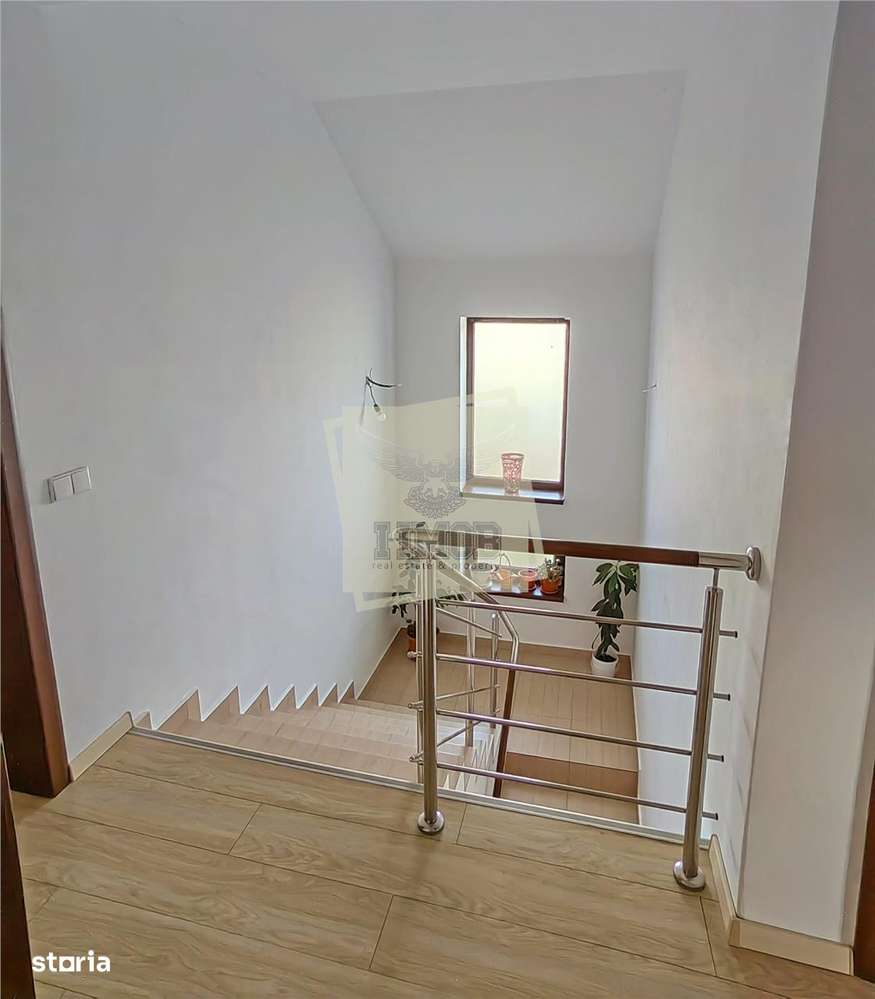 Casa individuala cu 5 camere in zona Bavaria-10